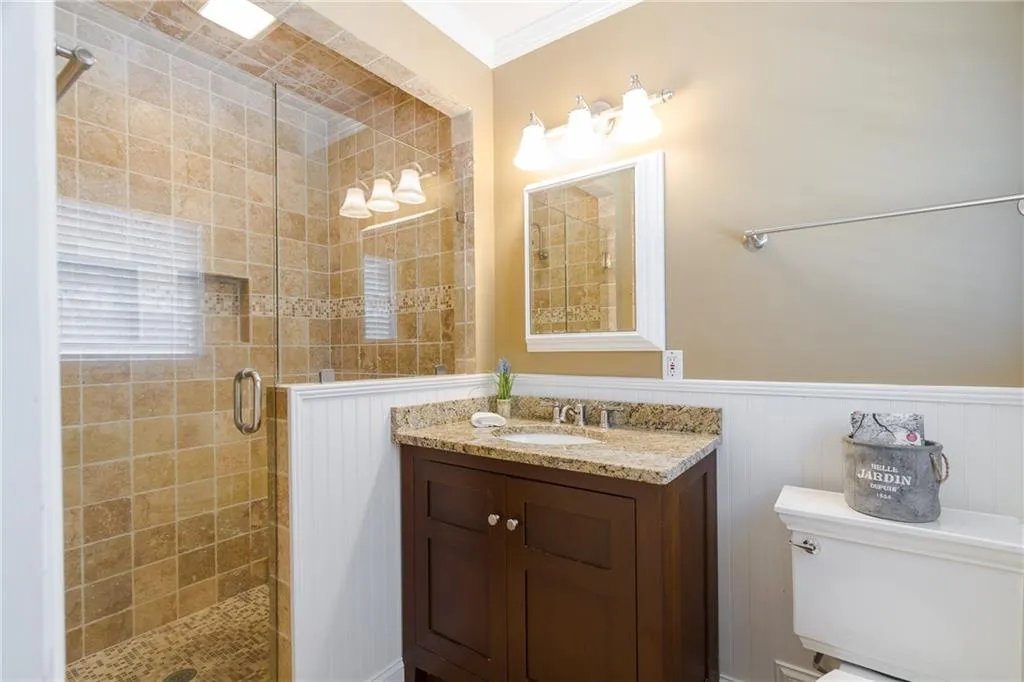 5985 Greenbrier Road, Atlanta, Georgia 30328, 3 Bedrooms Bedrooms, ,2 BathroomsBathrooms,Residential,Sold,5985 Greenbrier Road,5744939