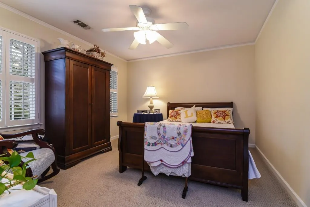 130 Old College Way, Sandy Springs, Georgia 30328, 5 Bedrooms Bedrooms, ,3 BathroomsBathrooms,Residential,Sold,130 Old College Way,5811085