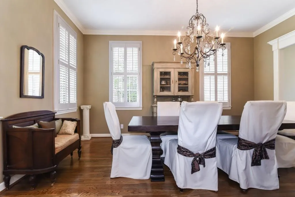 130 Old College Way, Sandy Springs, Georgia 30328, 5 Bedrooms Bedrooms, ,3 BathroomsBathrooms,Residential,Sold,130 Old College Way,5811085