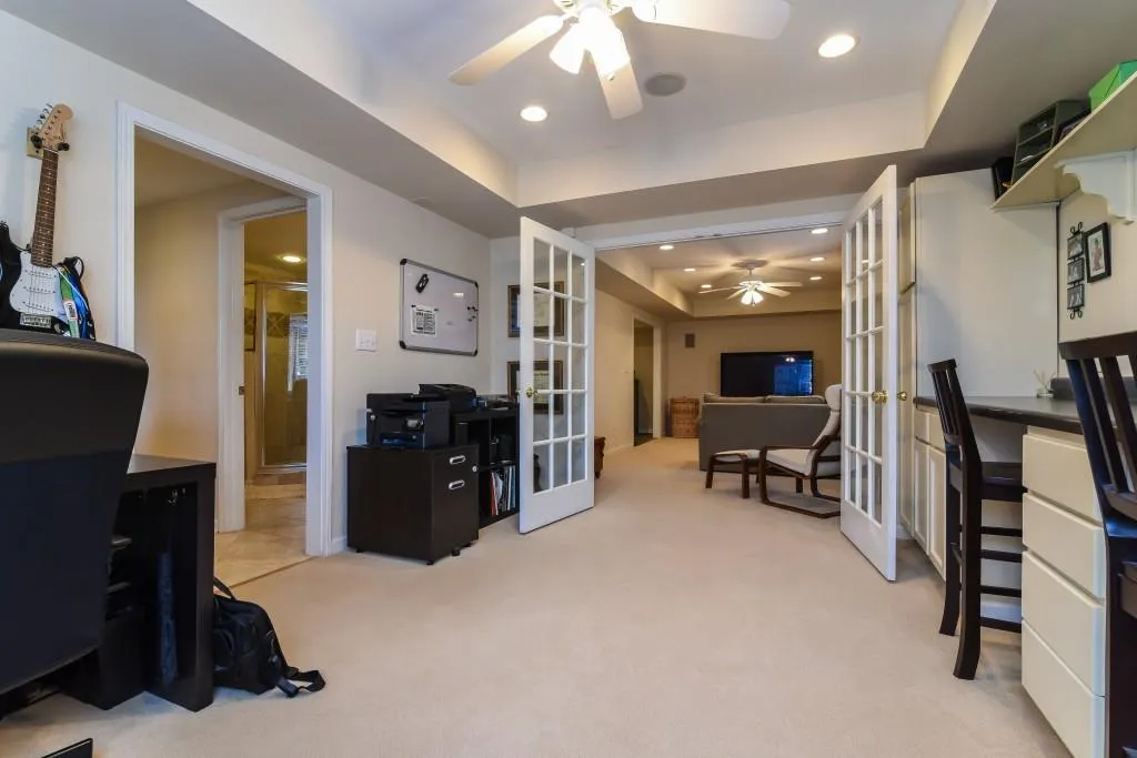 130 Old College Way, Sandy Springs, Georgia 30328, 5 Bedrooms Bedrooms, ,3 BathroomsBathrooms,Residential,Sold,130 Old College Way,5811085