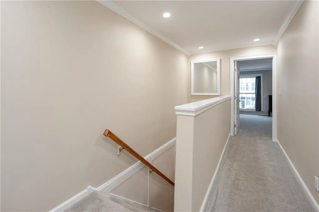 5430 Chemin De Vie, Sandy Springs, Georgia 30342, 2 Bedrooms Bedrooms, ,2 BathroomsBathrooms,Residential,Sold,5430 Chemin De Vie,6836145