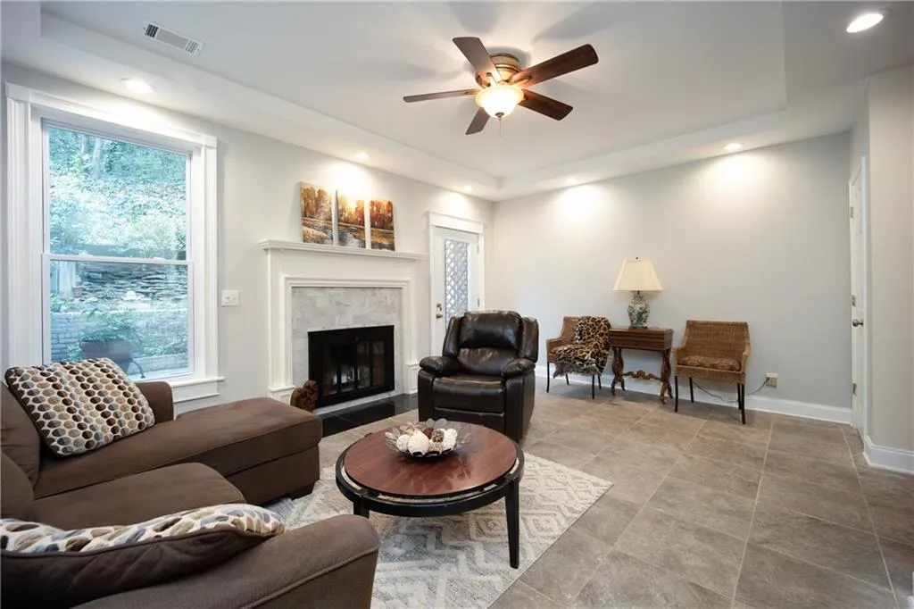 5430 Chemin De Vie, Sandy Springs, Georgia 30342, 2 Bedrooms Bedrooms, ,2 BathroomsBathrooms,Residential,Sold,5430 Chemin De Vie,6836145