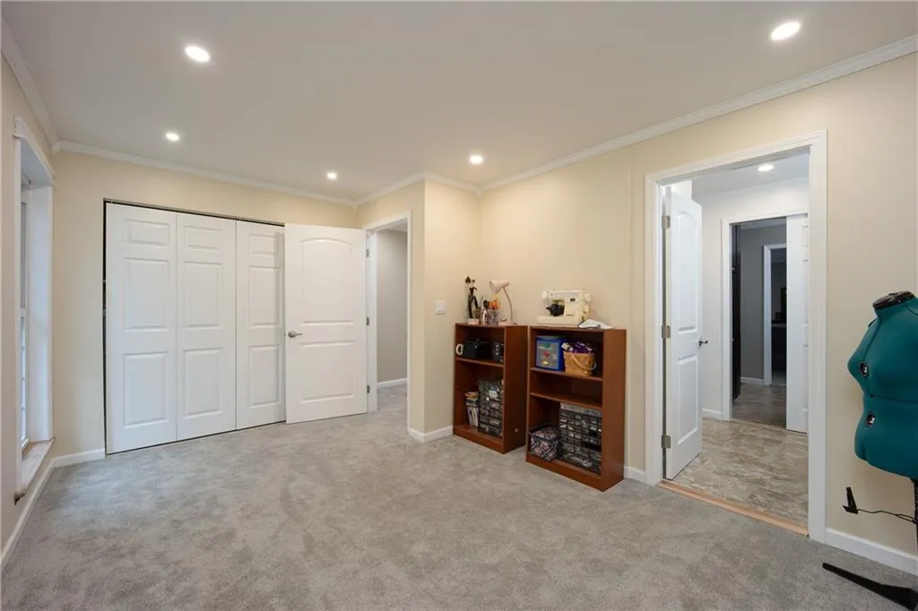 5430 Chemin De Vie, Sandy Springs, Georgia 30342, 2 Bedrooms Bedrooms, ,2 BathroomsBathrooms,Residential,Sold,5430 Chemin De Vie,6836145