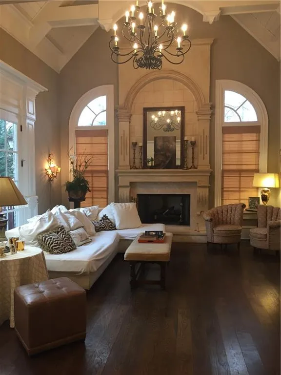 6200 Aberdeen Drive, Atlanta, Georgia 30328, 5 Bedrooms Bedrooms, ,5 BathroomsBathrooms,Residential,Sold,6200 Aberdeen Drive,5774536