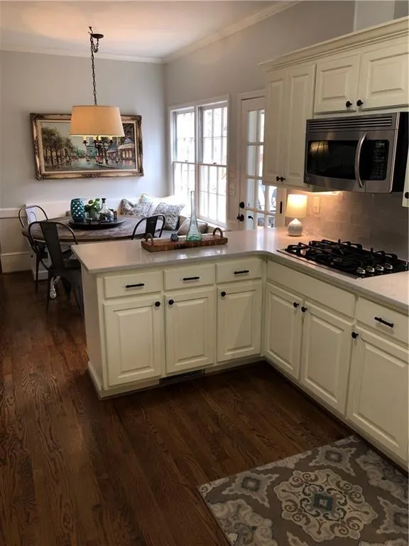 6020 Blackwater Trail Nw, Sandy Springs, Georgia 30328, 5 Bedrooms Bedrooms, ,4 BathroomsBathrooms,Residential,Sold,6020 Blackwater Trail Nw,6689819