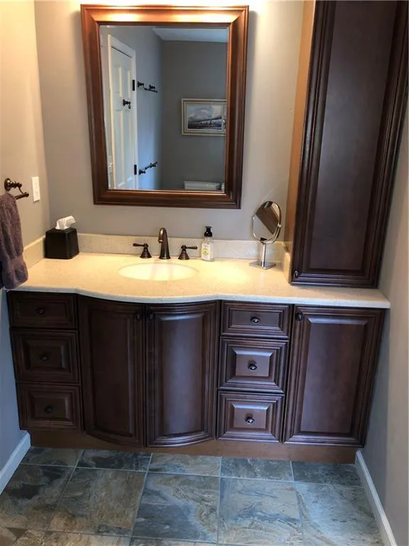 6020 Blackwater Trail Nw, Sandy Springs, Georgia 30328, 5 Bedrooms Bedrooms, ,4 BathroomsBathrooms,Residential,Sold,6020 Blackwater Trail Nw,6689819