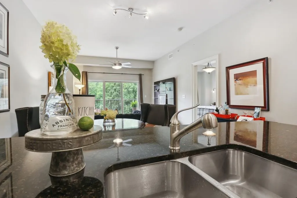 200 River Vista Drive Unit 716, Atlanta, Georgia 30339, 1 Bedroom Bedrooms, ,1 BathroomBathrooms,Residential,Sold,200 River Vista Drive Unit 716,7085277