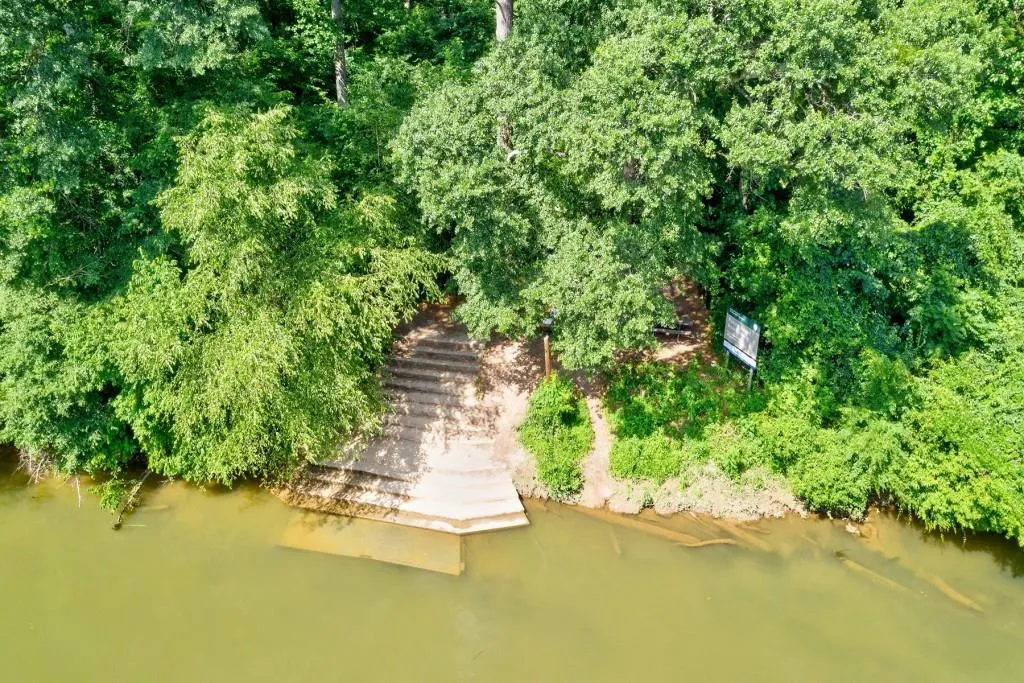 200 River Vista Drive Unit 716, Atlanta, Georgia 30339, 1 Bedroom Bedrooms, ,1 BathroomBathrooms,Residential,Sold,200 River Vista Drive Unit 716,7085277