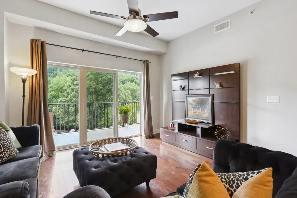 200 River Vista Drive Unit 716, Atlanta, Georgia 30339, 1 Bedroom Bedrooms, ,1 BathroomBathrooms,Residential,Sold,200 River Vista Drive Unit 716,7085277