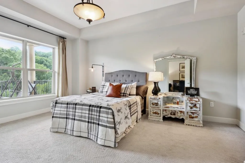 200 River Vista Drive Unit 716, Atlanta, Georgia 30339, 1 Bedroom Bedrooms, ,1 BathroomBathrooms,Residential,Sold,200 River Vista Drive Unit 716,7085277