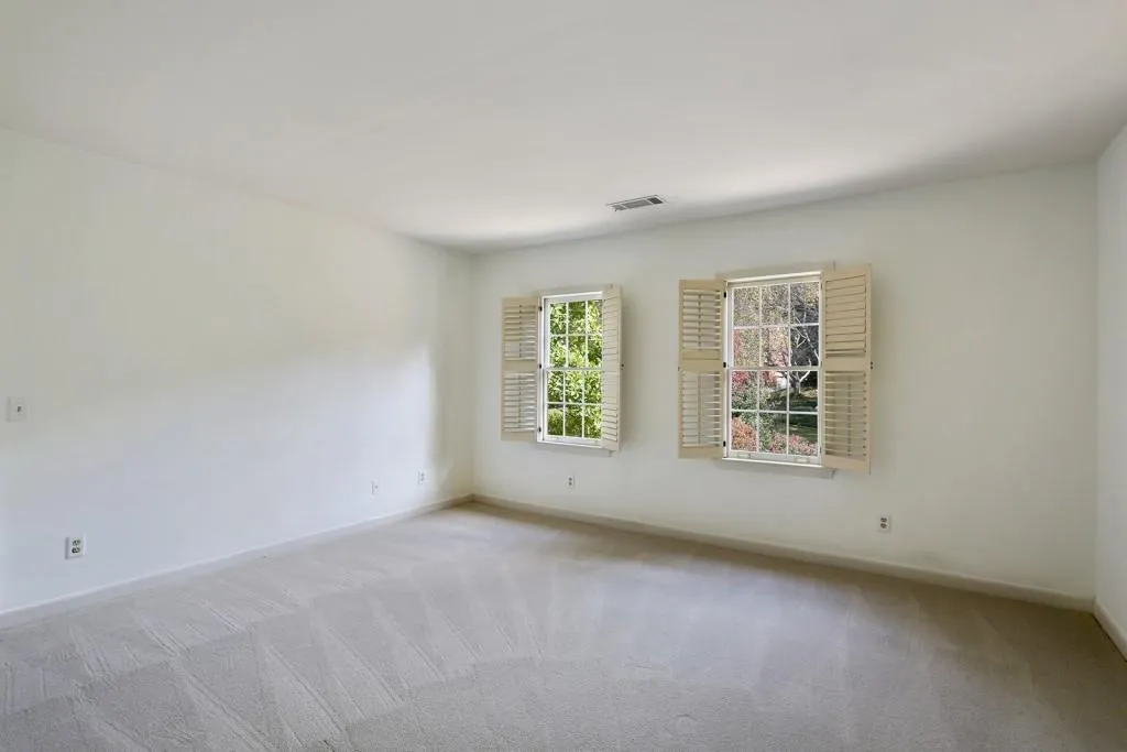 1510 Bakers Glen Drive, Atlanta, Georgia 30350, 5 Bedrooms Bedrooms, ,4 BathroomsBathrooms,Residential,Sold,1510 Bakers Glen Drive,5929576