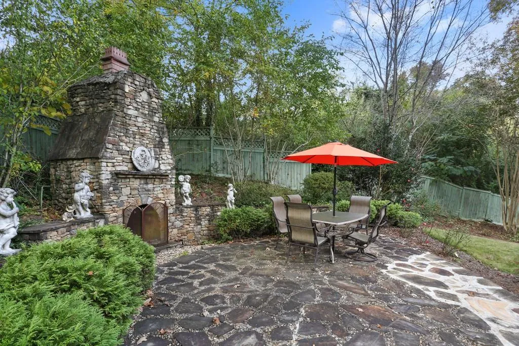 1510 Bakers Glen Drive, Atlanta, Georgia 30350, 5 Bedrooms Bedrooms, ,4 BathroomsBathrooms,Residential,Sold,1510 Bakers Glen Drive,5929576