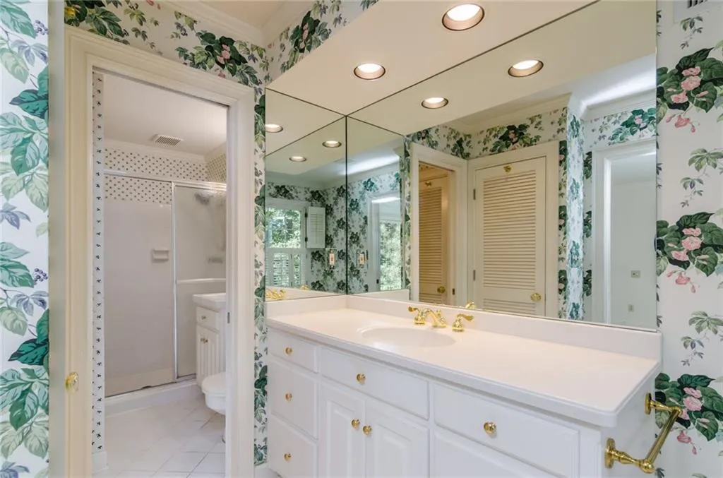 231 Hillswick Court, Sandy Springs, Georgia 30328, 3 Bedrooms Bedrooms, ,3 BathroomsBathrooms,Residential,Sold,231 Hillswick Court,5768724