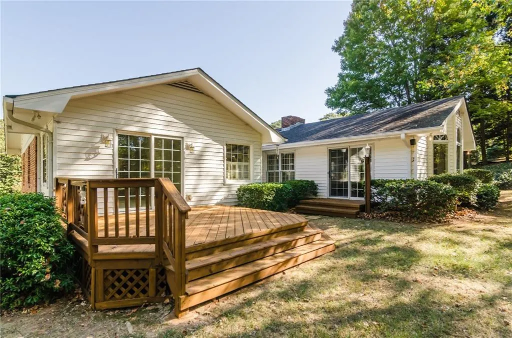 231 Hillswick Court, Sandy Springs, Georgia 30328, 3 Bedrooms Bedrooms, ,3 BathroomsBathrooms,Residential,Sold,231 Hillswick Court,5768724
