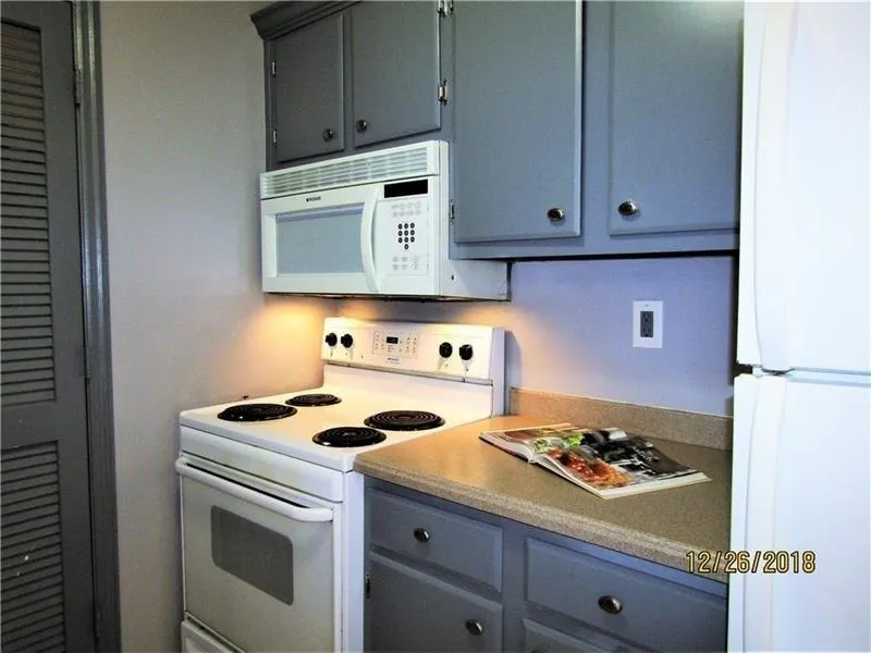 522 Granville Court Unit 522, Sandy Springs, Georgia 30328, 1 Bedroom Bedrooms, ,1 BathroomBathrooms,Residential,Sold,522 Granville Court Unit 522,6113426