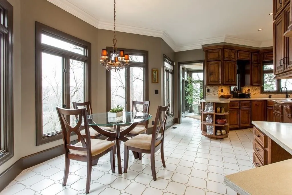 25 Pointe Ridge Drive, Atlanta, Georgia 30328, 4 Bedrooms Bedrooms, ,3 BathroomsBathrooms,Residential,Sold,25 Pointe Ridge Drive,6115283