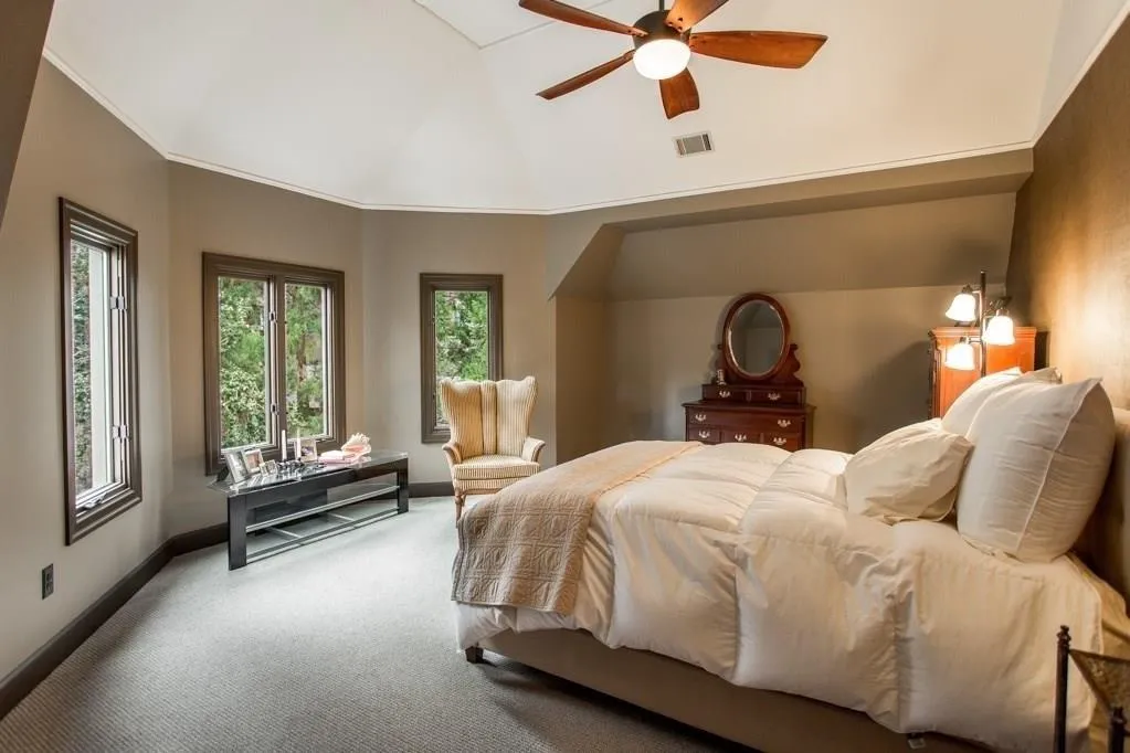 25 Pointe Ridge Drive, Atlanta, Georgia 30328, 4 Bedrooms Bedrooms, ,3 BathroomsBathrooms,Residential,Sold,25 Pointe Ridge Drive,6115283