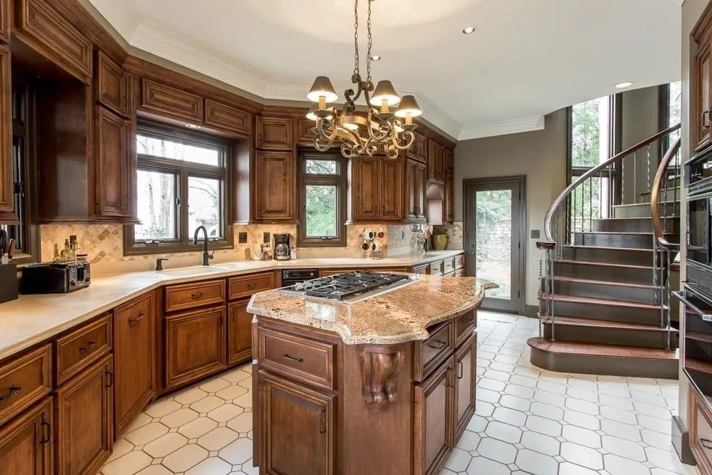 25 Pointe Ridge Drive, Atlanta, Georgia 30328, 4 Bedrooms Bedrooms, ,3 BathroomsBathrooms,Residential,Sold,25 Pointe Ridge Drive,6115283