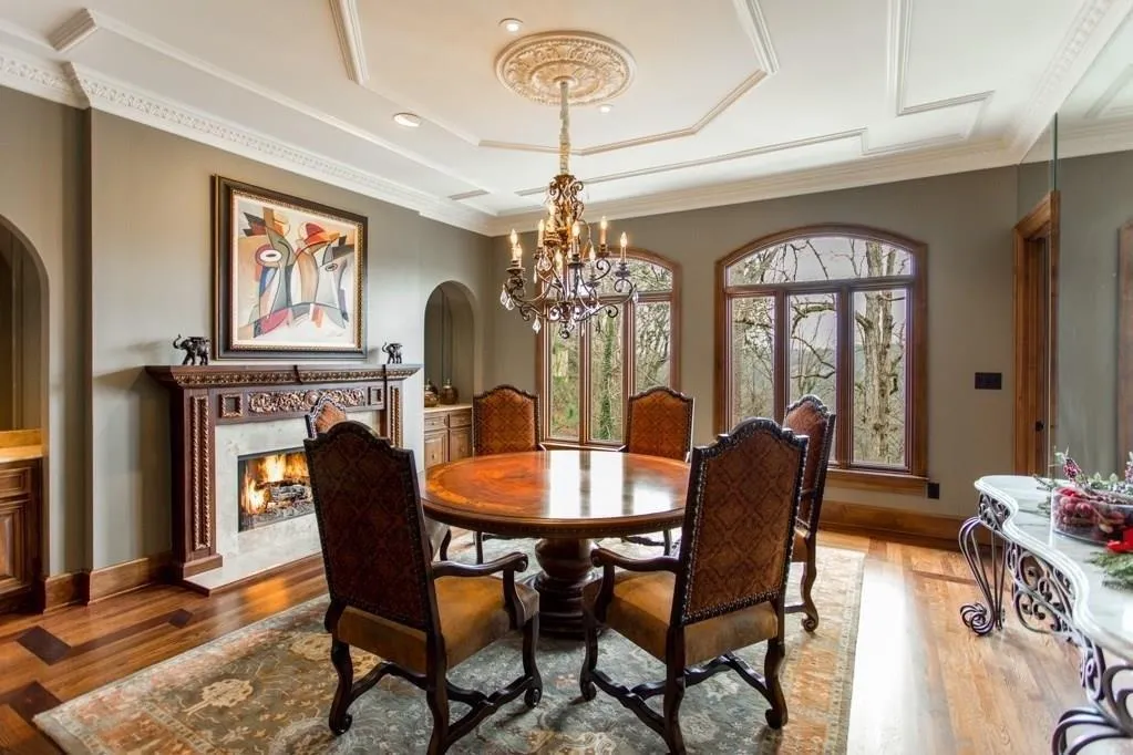 25 Pointe Ridge Drive, Atlanta, Georgia 30328, 4 Bedrooms Bedrooms, ,3 BathroomsBathrooms,Residential,Sold,25 Pointe Ridge Drive,6115283