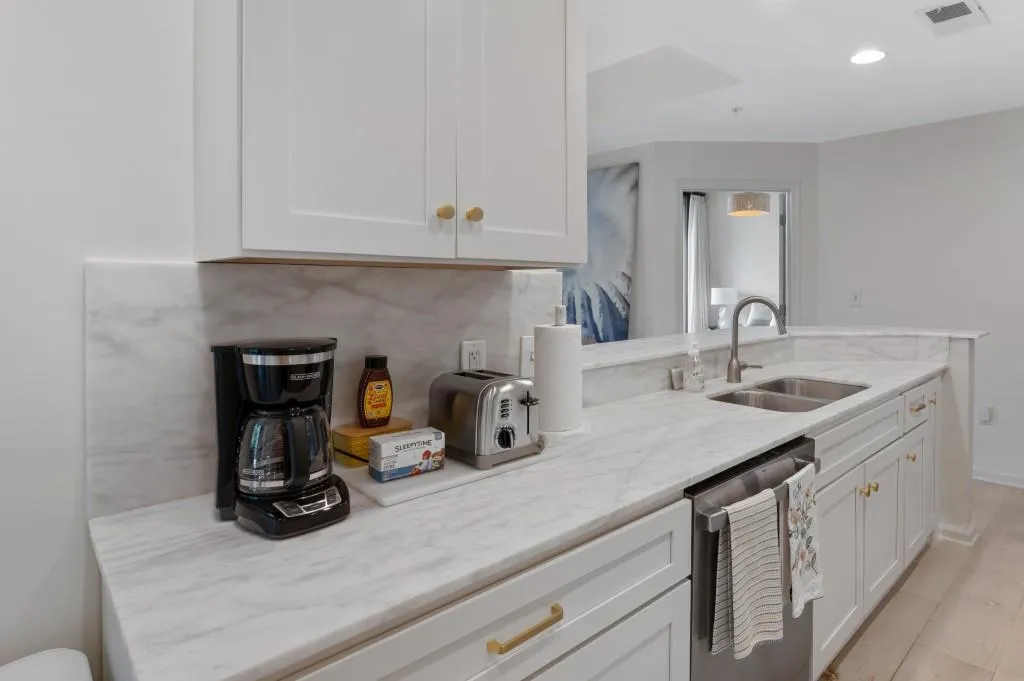 3040 Peachtree Road Nw Unit 211, Atlanta, Georgia 30305, 2 Bedrooms Bedrooms, 0 ,2 BathroomsBathrooms,Residential,For Sale,3040 Peachtree Road Nw Unit 211,7807837