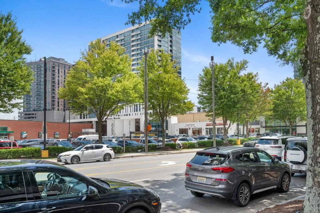 3040 Peachtree Road Nw Unit 211, Atlanta, Georgia 30305, 2 Bedrooms Bedrooms, 0 ,2 BathroomsBathrooms,Residential,For Sale,3040 Peachtree Road Nw Unit 211,7807837
