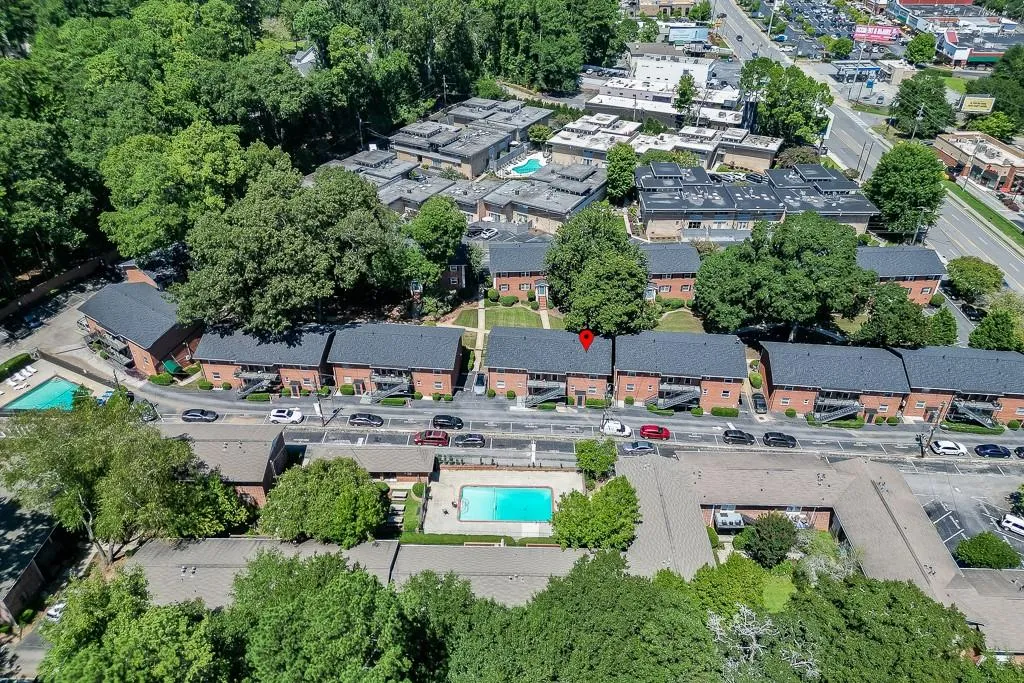 4282 Roswell Road Ne Unit D2, Atlanta, Georgia 30342, 2 Bedrooms Bedrooms, ,2 BathroomsBathrooms,Residential,For Sale,4282 Roswell Road Ne Unit D2,7668807 4282 Roswell Road Ne Unit D2, Atlanta, Georgia 30342, 2 Bedrooms Bedrooms, ,2 BathroomsBathrooms,Residential,For Sale,4282 Roswell Road Ne Unit D2,7668807