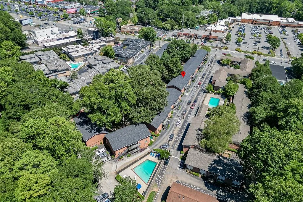 4282 Roswell Road Ne Unit D2, Atlanta, Georgia 30342, 2 Bedrooms Bedrooms, ,2 BathroomsBathrooms,Residential,For Sale,4282 Roswell Road Ne Unit D2,7668807 4282 Roswell Road Ne Unit D2, Atlanta, Georgia 30342, 2 Bedrooms Bedrooms, ,2 BathroomsBathrooms,Residential,For Sale,4282 Roswell Road Ne Unit D2,7668807