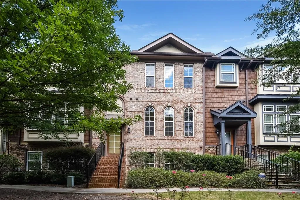 71 High Top Lane, Atlanta, Georgia 30328, 3 Bedrooms Bedrooms, ,3 BathroomsBathrooms,Residential,Sold,71 High Top Lane,5898085