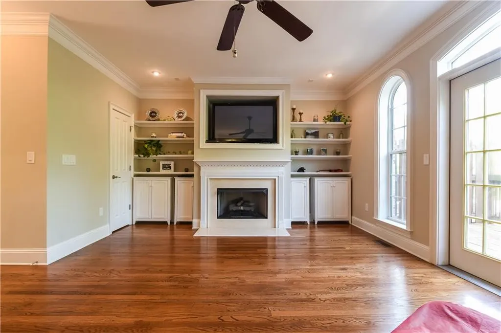 71 High Top Lane, Atlanta, Georgia 30328, 3 Bedrooms Bedrooms, ,3 BathroomsBathrooms,Residential,Sold,71 High Top Lane,5898085