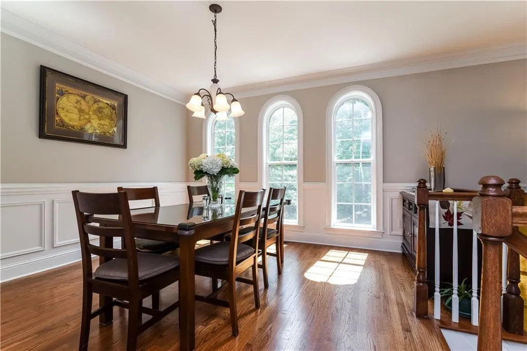 71 High Top Lane, Atlanta, Georgia 30328, 3 Bedrooms Bedrooms, ,3 BathroomsBathrooms,Residential,Sold,71 High Top Lane,5898085