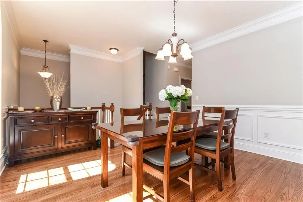 71 High Top Lane, Atlanta, Georgia 30328, 3 Bedrooms Bedrooms, ,3 BathroomsBathrooms,Residential,Sold,71 High Top Lane,5898085