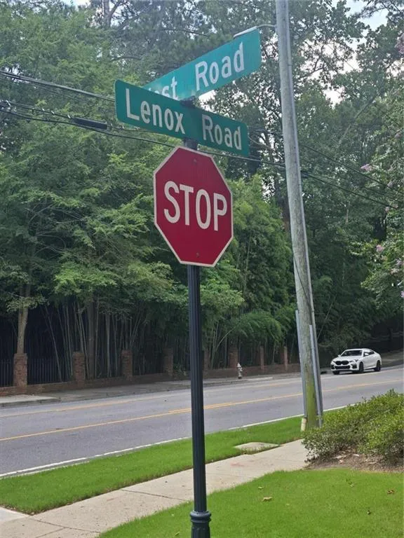 890 West Road, Atlanta, Georgia 30324, 3 Bedrooms Bedrooms, ,3 BathroomsBathrooms,Residential,For Sale,890 West Road,7617709
