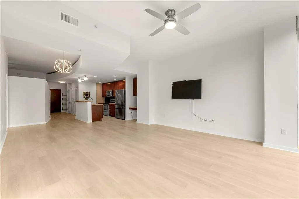 3300 Windy Ridge Parkway Se Unit 809, Atlanta, Georgia 30339, 2 Bedrooms Bedrooms, ,2 BathroomsBathrooms,Residential,For Sale,3300 Windy Ridge Parkway Se Unit 809,7594504