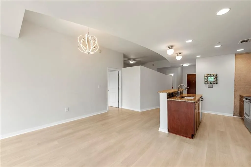 3300 Windy Ridge Parkway Se Unit 809, Atlanta, Georgia 30339, 2 Bedrooms Bedrooms, ,2 BathroomsBathrooms,Residential,For Sale,3300 Windy Ridge Parkway Se Unit 809,7594504