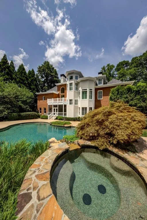 730 Heards Ferry Road, Sandy Springs, Georgia 30328, 4 Bedrooms Bedrooms, ,4 BathroomsBathrooms,Residential,Sold,730 Heards Ferry Road,7251046