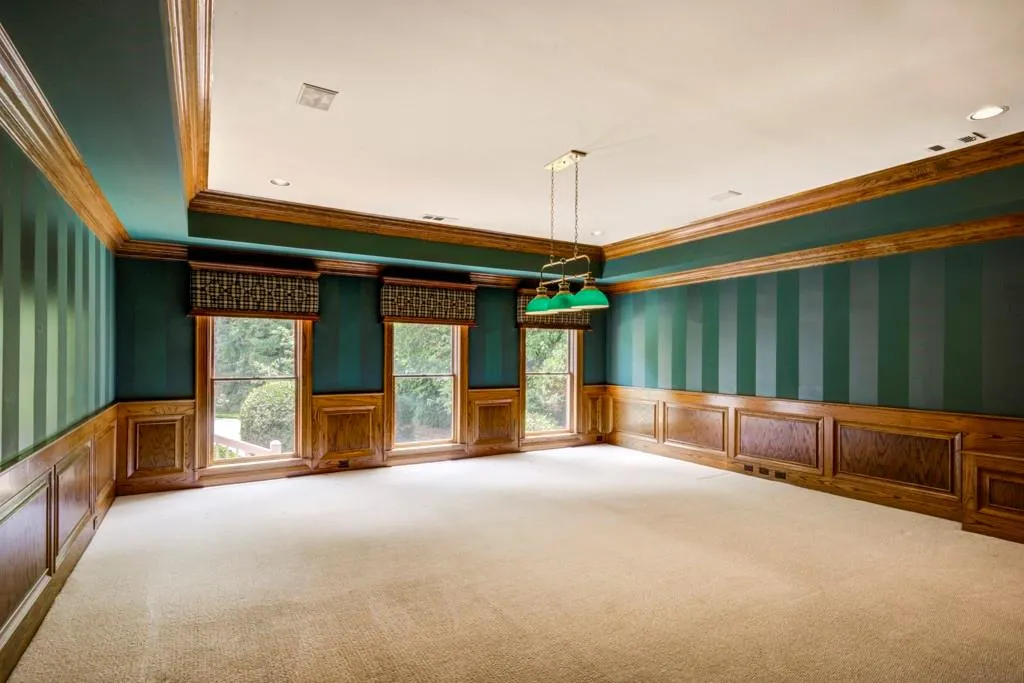 730 Heards Ferry Road, Sandy Springs, Georgia 30328, 4 Bedrooms Bedrooms, ,4 BathroomsBathrooms,Residential,Sold,730 Heards Ferry Road,7251046