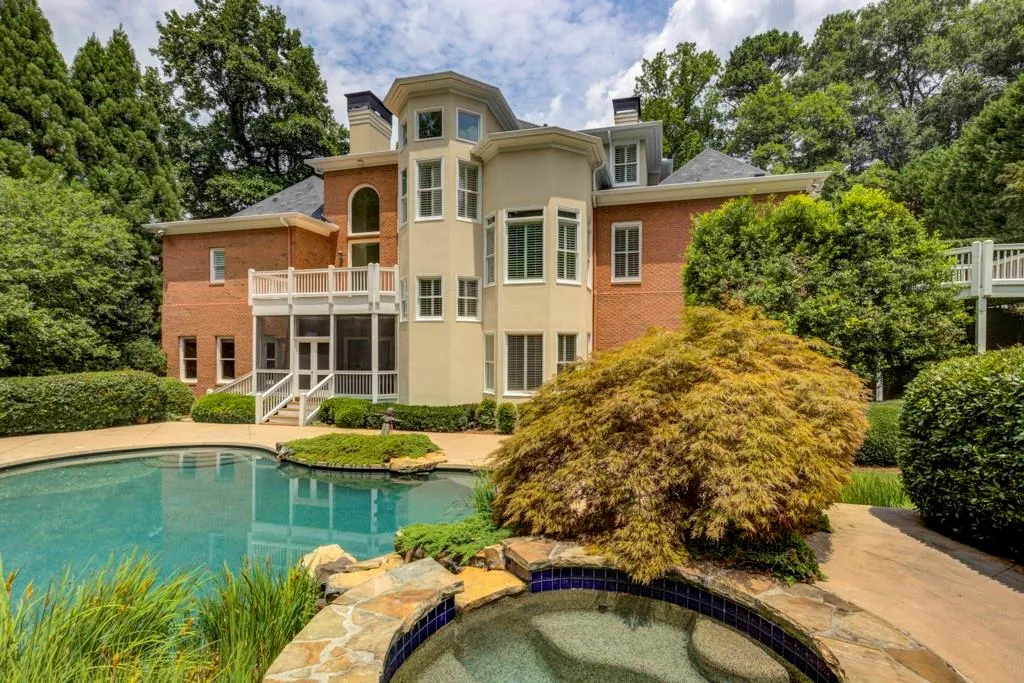 730 Heards Ferry Road, Sandy Springs, Georgia 30328, 4 Bedrooms Bedrooms, ,4 BathroomsBathrooms,Residential,Sold,730 Heards Ferry Road,7251046