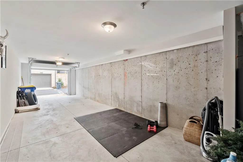 6602 Sterling Drive, Sandy Springs, Georgia 30328, 1 Bedroom Bedrooms, ,1 BathroomBathrooms,Residential,Sold,6602 Sterling Drive,7008608