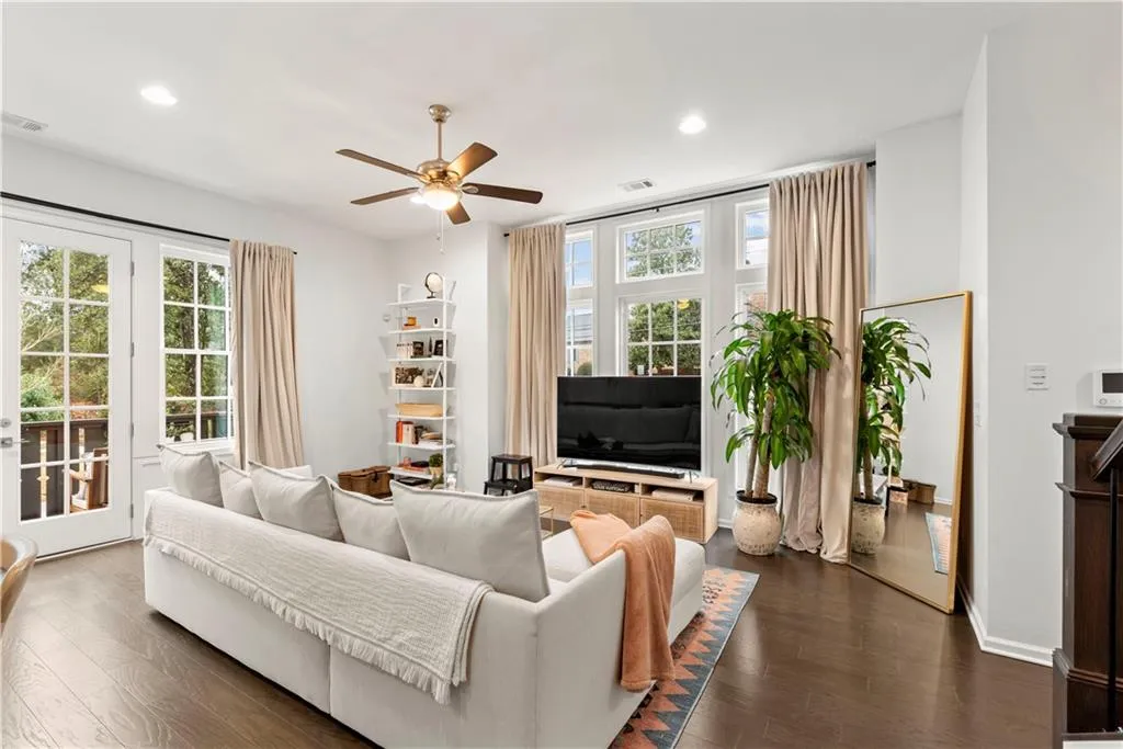 6602 Sterling Drive, Sandy Springs, Georgia 30328, 1 Bedroom Bedrooms, ,1 BathroomBathrooms,Residential,Sold,6602 Sterling Drive,7008608