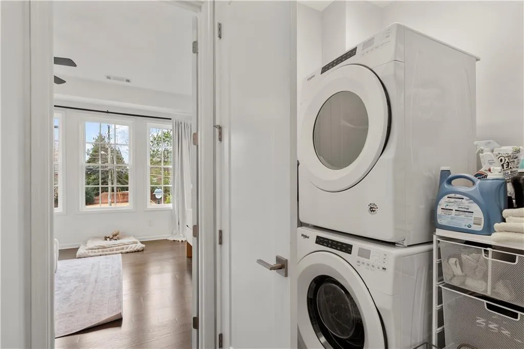 6602 Sterling Drive, Sandy Springs, Georgia 30328, 1 Bedroom Bedrooms, ,1 BathroomBathrooms,Residential,Sold,6602 Sterling Drive,7008608