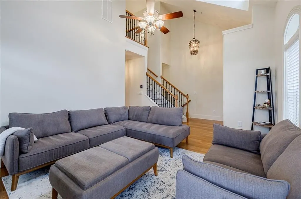274 Le Gran Bend, Sandy Springs, Georgia 30328, 2 Bedrooms Bedrooms, ,2 BathroomsBathrooms,Residential,Sold,274 Le Gran Bend,7030812