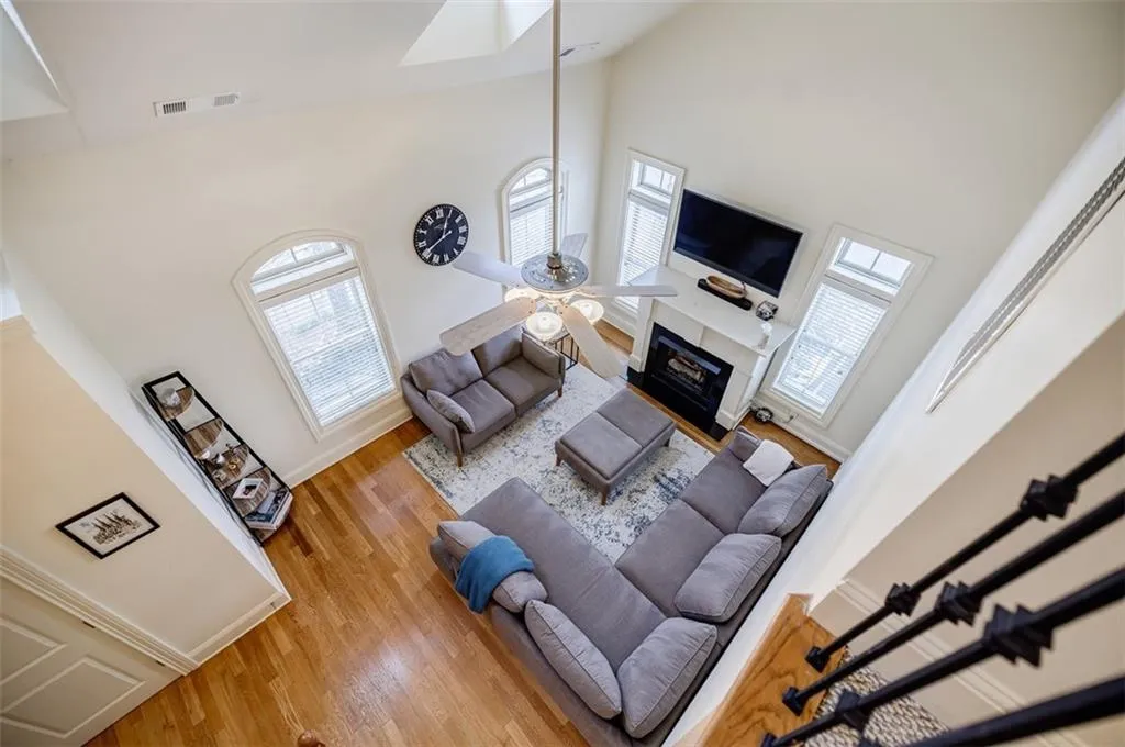 274 Le Gran Bend, Sandy Springs, Georgia 30328, 2 Bedrooms Bedrooms, ,2 BathroomsBathrooms,Residential,Sold,274 Le Gran Bend,7030812