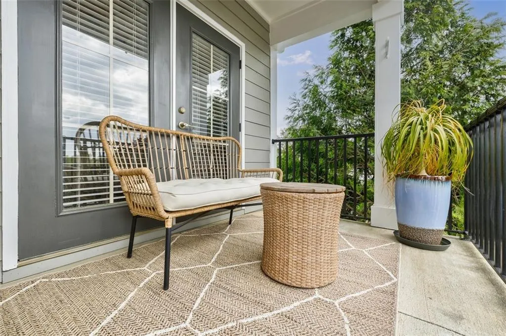 274 Le Gran Bend, Sandy Springs, Georgia 30328, 2 Bedrooms Bedrooms, ,2 BathroomsBathrooms,Residential,Sold,274 Le Gran Bend,7030812