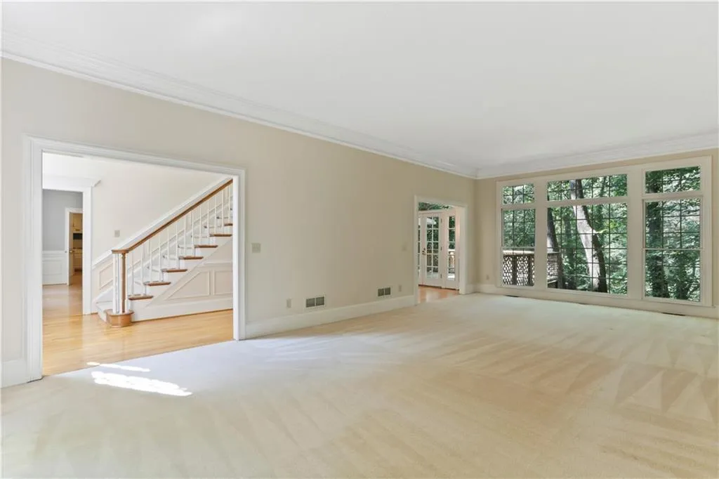 200 River Pass Trail, Sandy Springs, Georgia 30350, 5 Bedrooms Bedrooms, ,4 BathroomsBathrooms,Residential,Sold,200 River Pass Trail,6625268