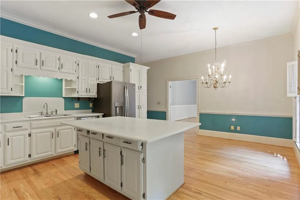 200 River Pass Trail, Sandy Springs, Georgia 30350, 5 Bedrooms Bedrooms, ,4 BathroomsBathrooms,Residential,Sold,200 River Pass Trail,6625268