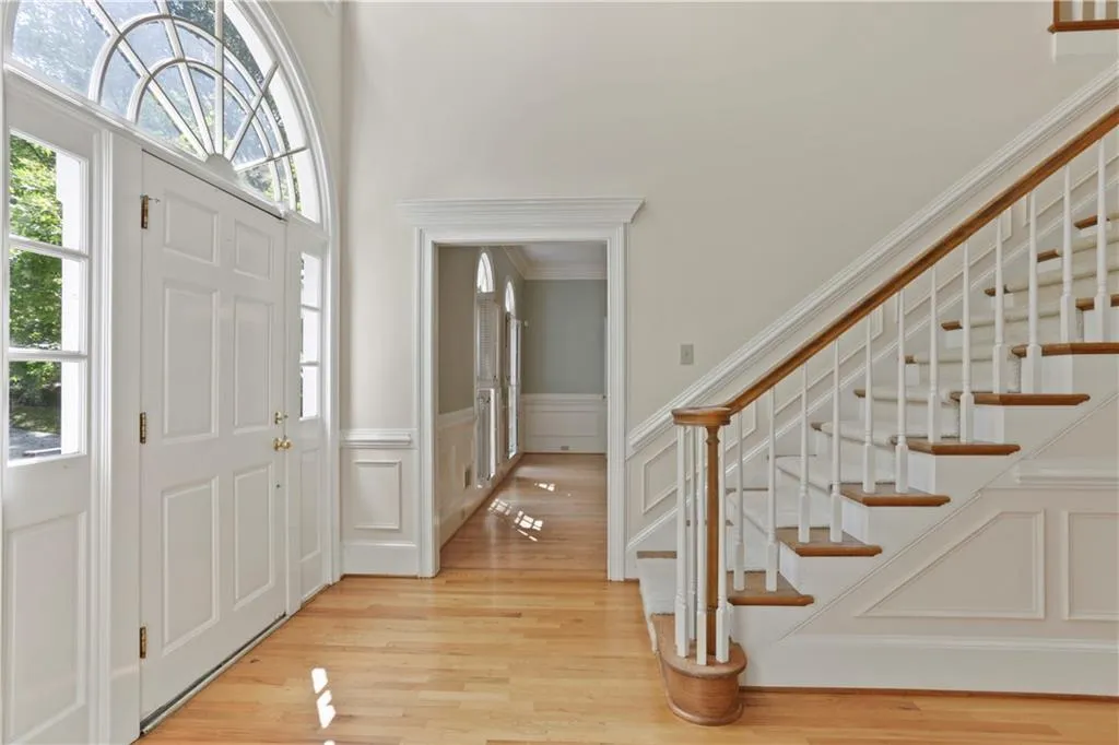 200 River Pass Trail, Sandy Springs, Georgia 30350, 5 Bedrooms Bedrooms, ,4 BathroomsBathrooms,Residential,Sold,200 River Pass Trail,6625268