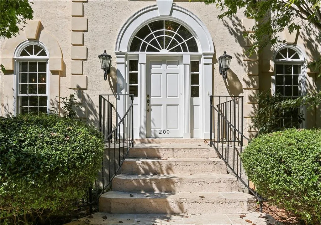 200 River Pass Trail, Sandy Springs, Georgia 30350, 5 Bedrooms Bedrooms, ,4 BathroomsBathrooms,Residential,Sold,200 River Pass Trail,6625268