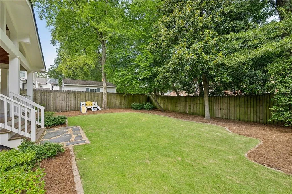 2874 Elliott Circle Ne, Atlanta, Georgia 30305, 3 Bedrooms Bedrooms, ,3 BathroomsBathrooms,Residential,For Sale,2874 Elliott Circle Ne,7623465