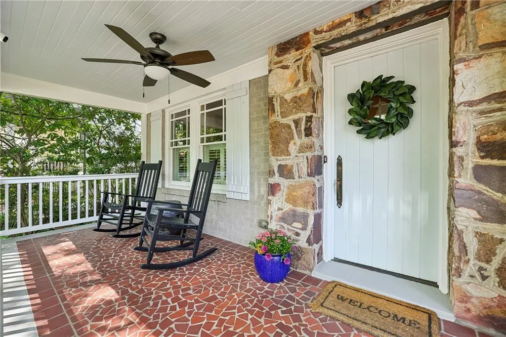 2874 Elliott Circle Ne, Atlanta, Georgia 30305, 3 Bedrooms Bedrooms, ,3 BathroomsBathrooms,Residential,For Sale,2874 Elliott Circle Ne,7623465
