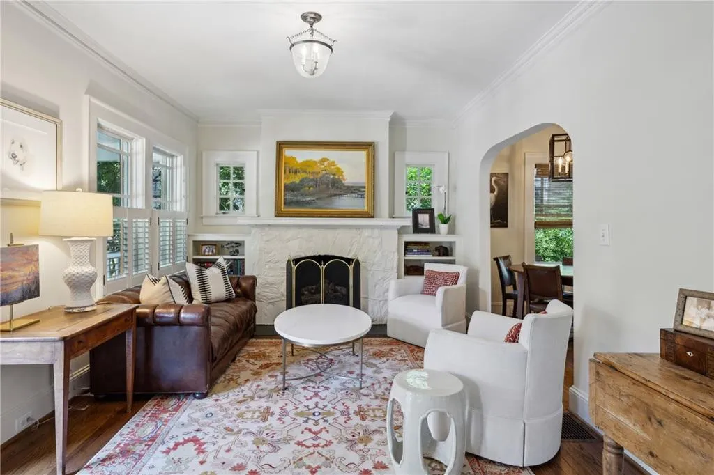 2874 Elliott Circle Ne, Atlanta, Georgia 30305, 3 Bedrooms Bedrooms, ,3 BathroomsBathrooms,Residential,For Sale,2874 Elliott Circle Ne,7623465